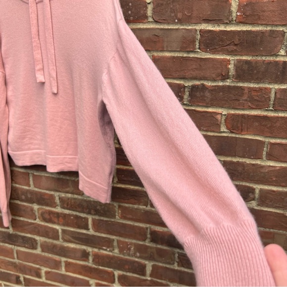 ME+EM Women’s Cashmere Crop Hoodie Sweater Blush Pink Sz M Quiet Luxury Capsule - Picture 3 of 9
